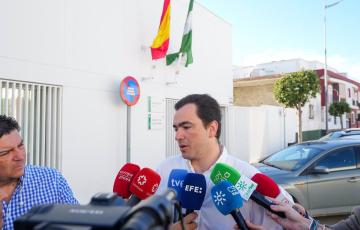Álvaro Aznar, abogado de Kiko 'el Cabra', atiende a los medios a las puertas de los juzgados de Barbate